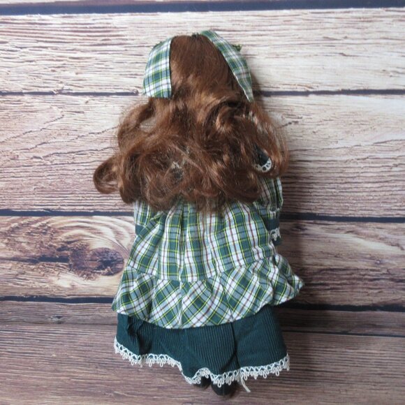 UniQue Porcelain Doll Limited Edition 16" - Lucy - Picture 5 of 7